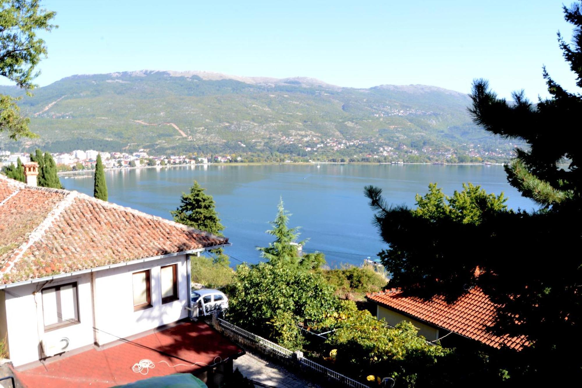 Bache Apartments Ohrid Bagian luar foto